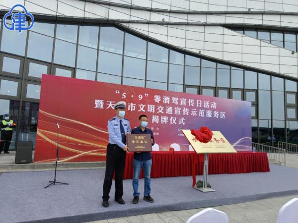 http://pic.enorth.com.cn/006/008/132/00600813266_7349184a.jpg